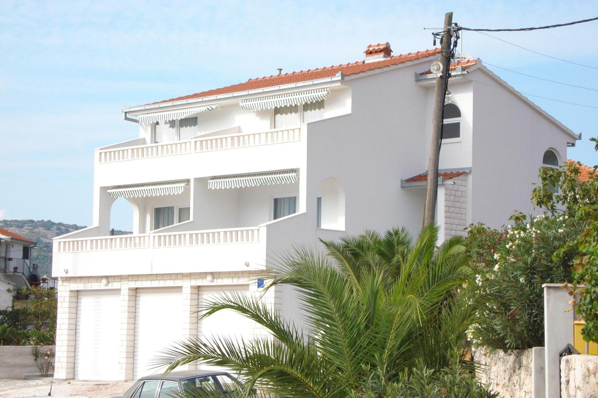 Apartments Mirko Vinisce Exterior photo